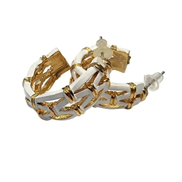 Vintage White Enamel Bamboo Half Hoop Earrings Gold Tone - Picture 4 of 4